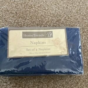 Set of 4 cloth napkins